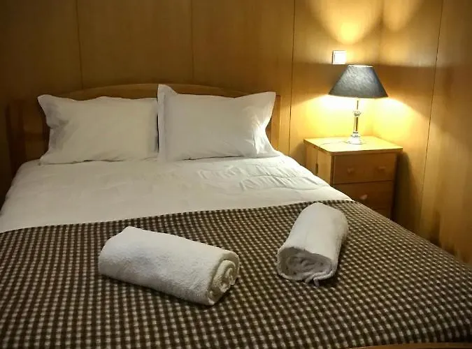 De Montanha 宾馆 Penhas da Saúde