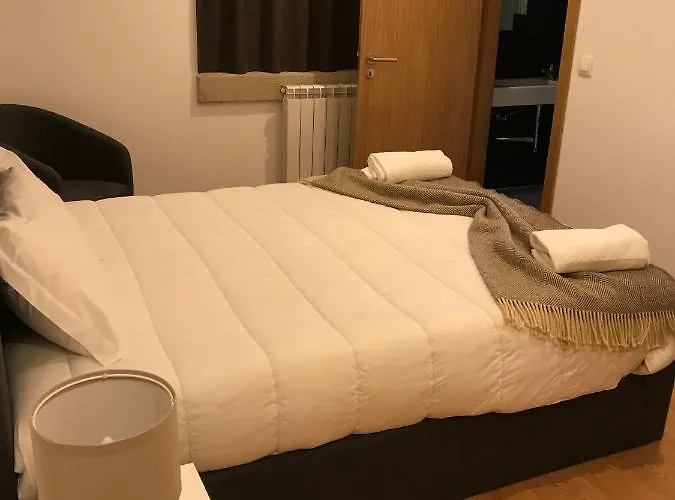 De Montanha 宾馆 Penhas da Saúde