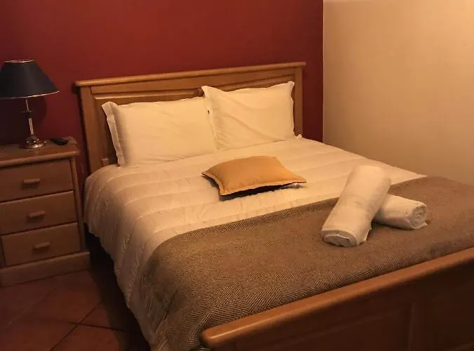 De Montanha 宾馆 Penhas da Saúde