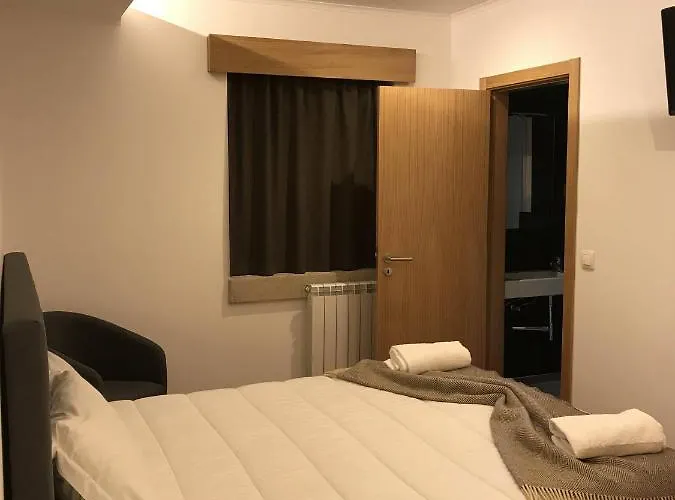 De Montanha 宾馆 Penhas da Saúde